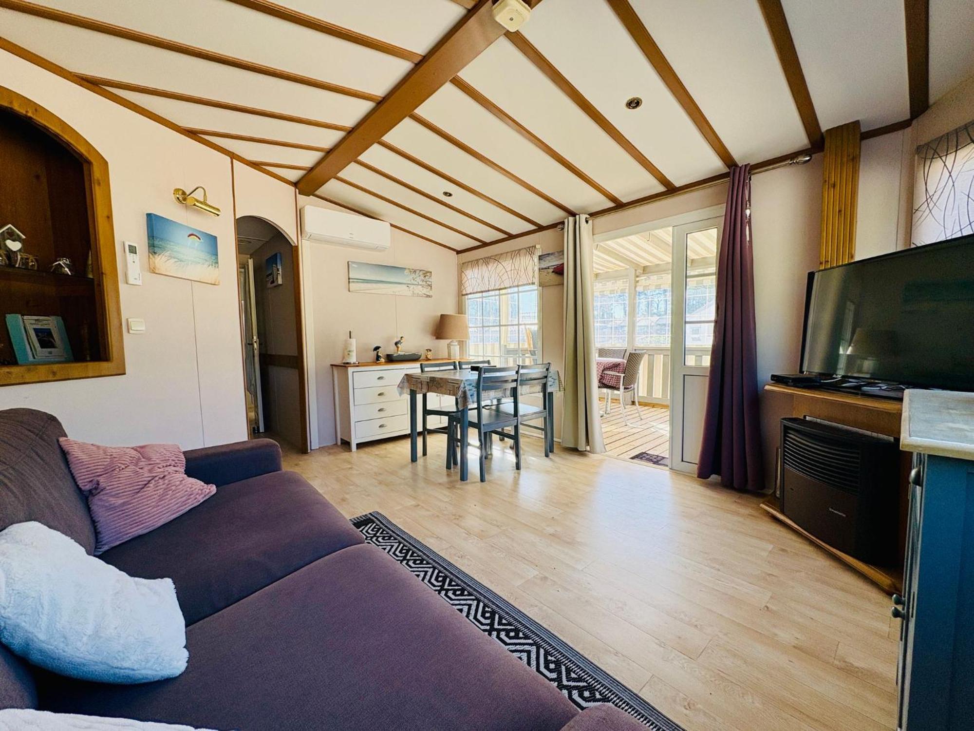 Mobil'Home Climatise Terrain Prive Proche Du Zoo De La Palmyre Les Mathes Exterior foto